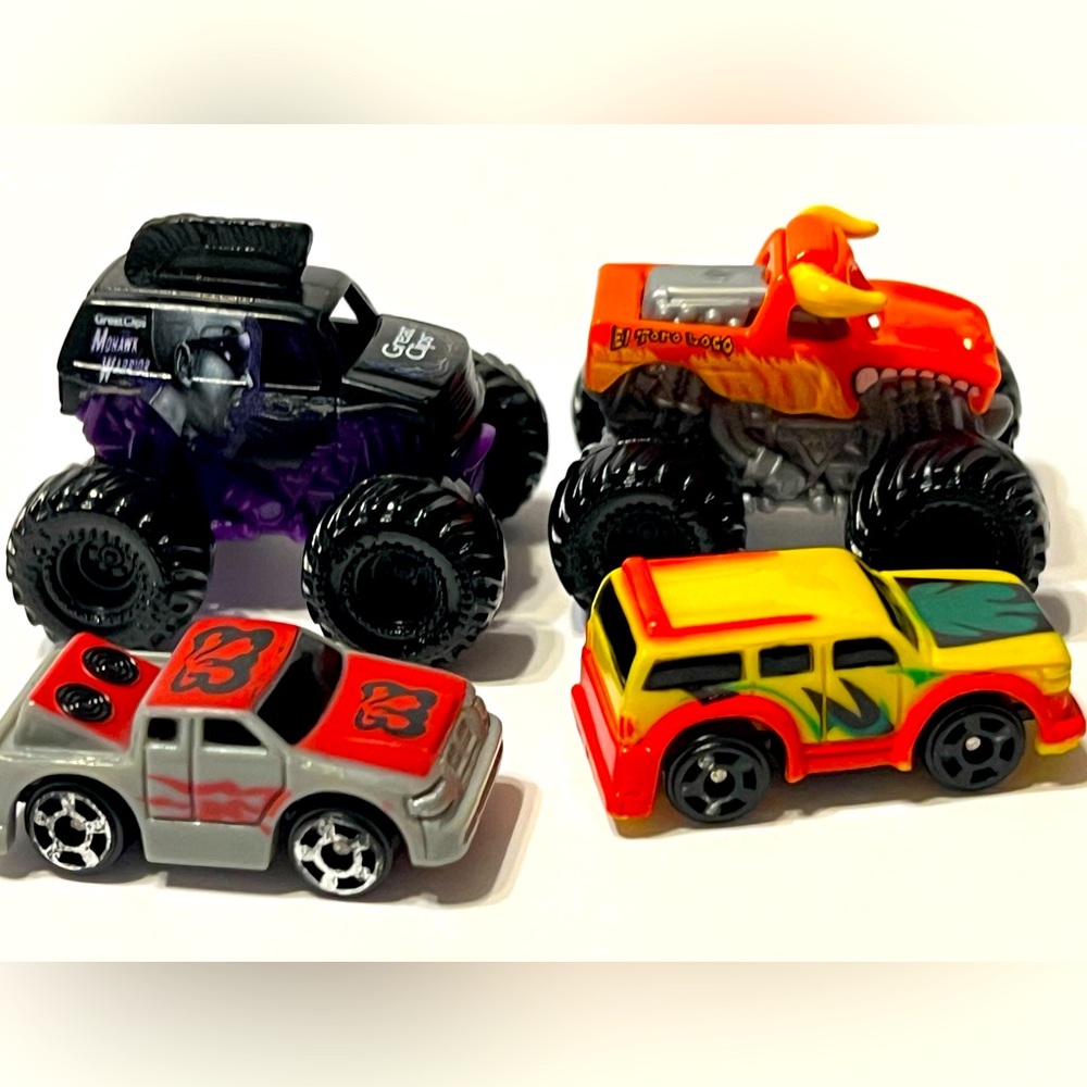Micro Machines 2 Monster Trucks and 2 Cars